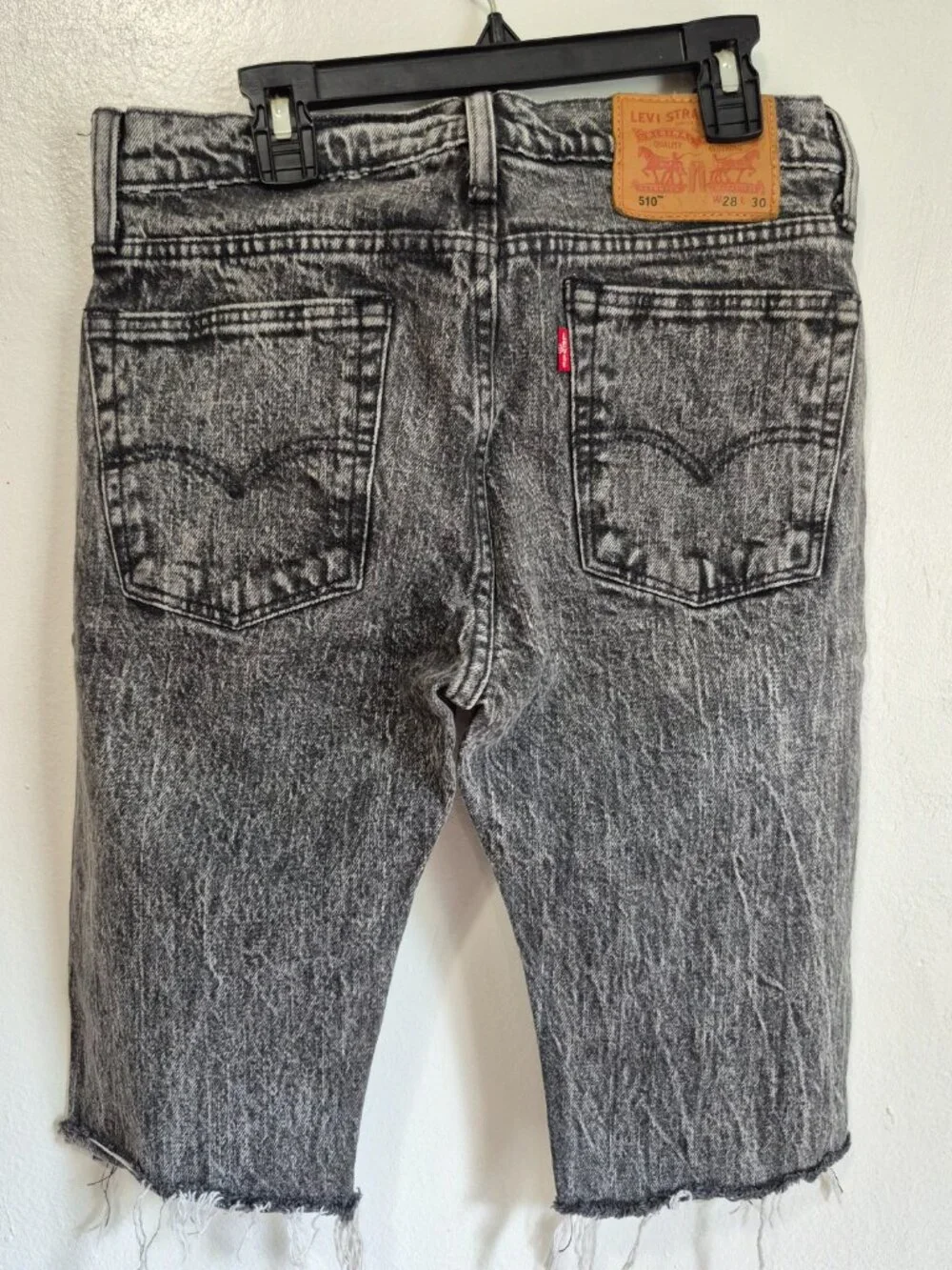 Levis 510 Men's Cutoff Distressed Jeans Shorts Cut Off Black Skinny Size 28